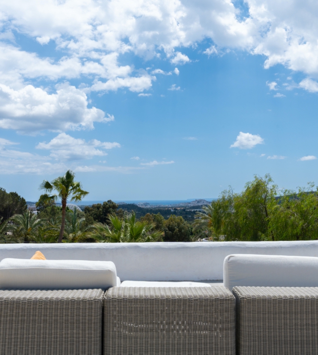 Resa estates Ibiza finca te koop st Rafael sea view sale bed terrace.jpg